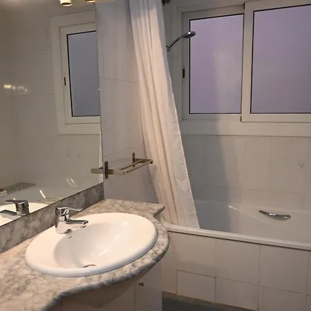 Homenfun Sants Estacion アパート